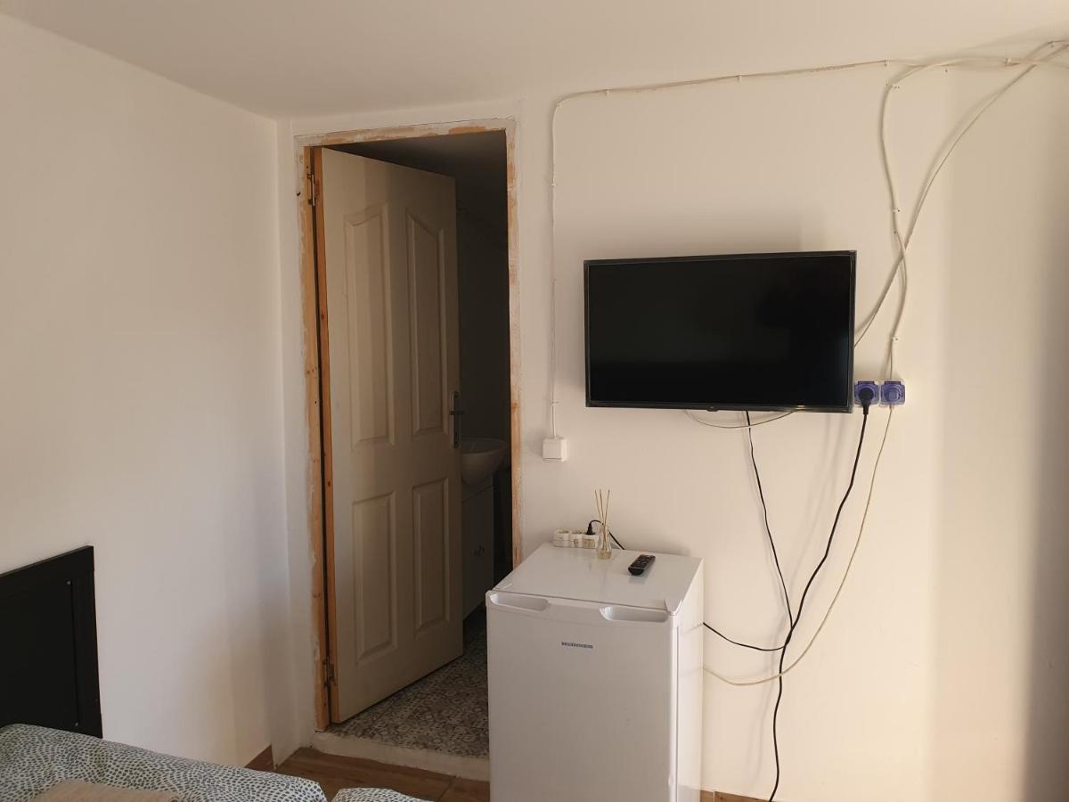 Nord Poshtel Ostello Bucarest Esterno foto